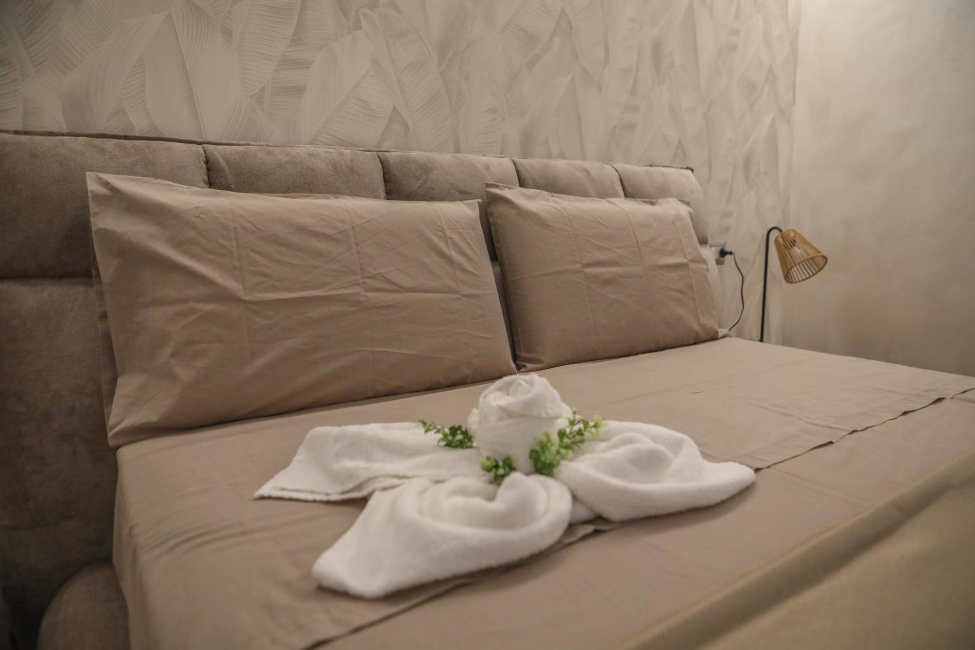 Luxury Regina 14 Apartment Bari Bagian luar foto