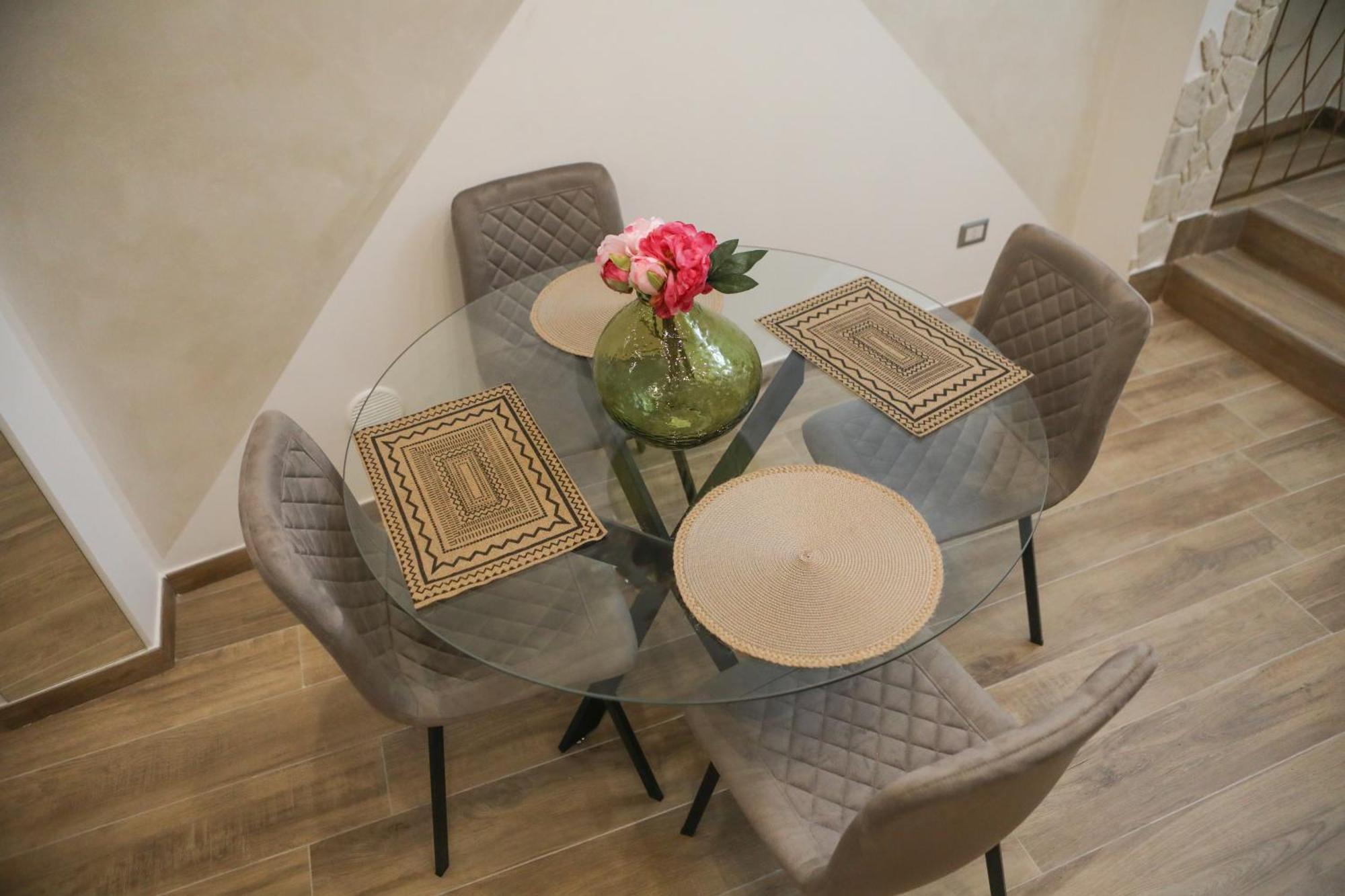 Luxury Regina 14 Apartment Bari Bagian luar foto