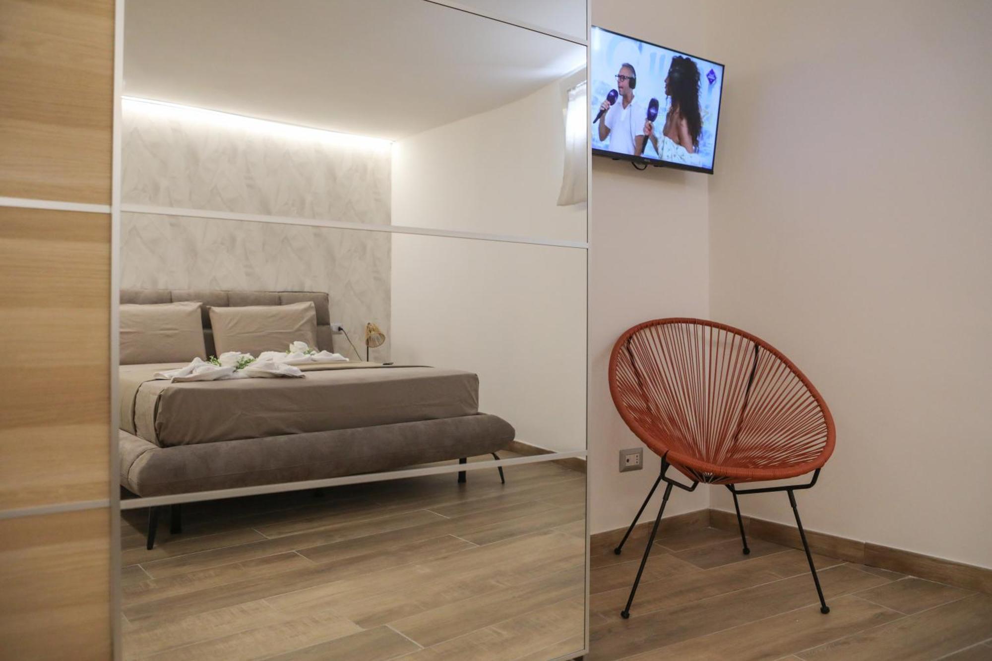 Luxury Regina 14 Apartment Bari Bagian luar foto